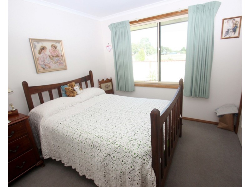 6 Collins Court, Maryborough VIC 3465