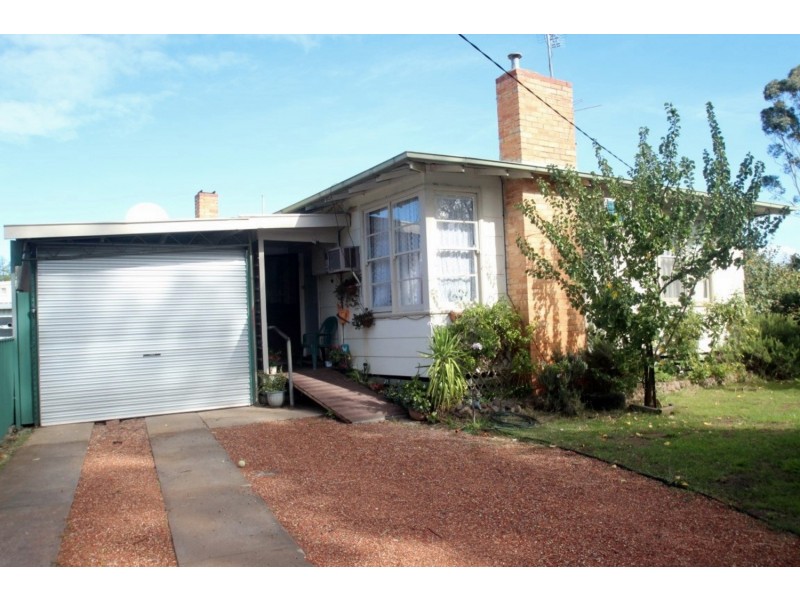 86 Golden Wattle Drive, Maryborough VIC 3465