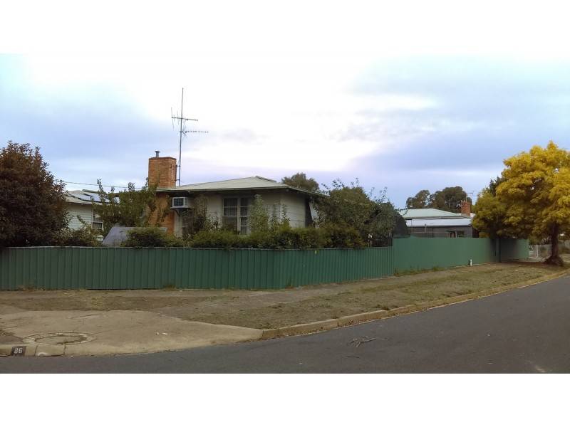 86 Golden Wattle Drive, Maryborough VIC 3465