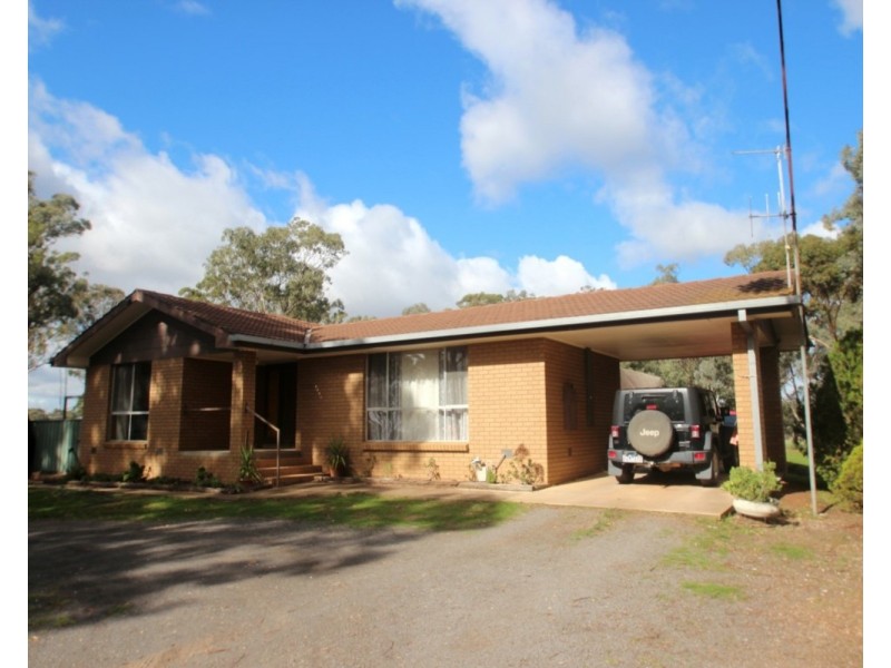 4165 Pyrenees Highway, Flagstaff VIC 3465