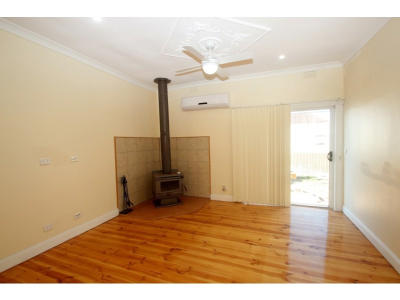 24 Raglan Street, Maryborough VIC 3465