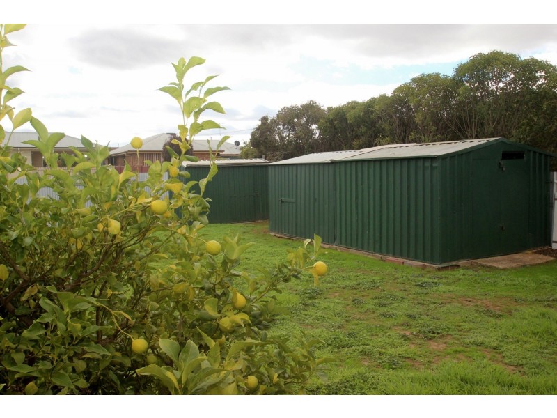 81 Simson Street, Carisbrook VIC 3464