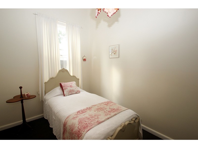 15 Barkly Street, Maryborough VIC 3465