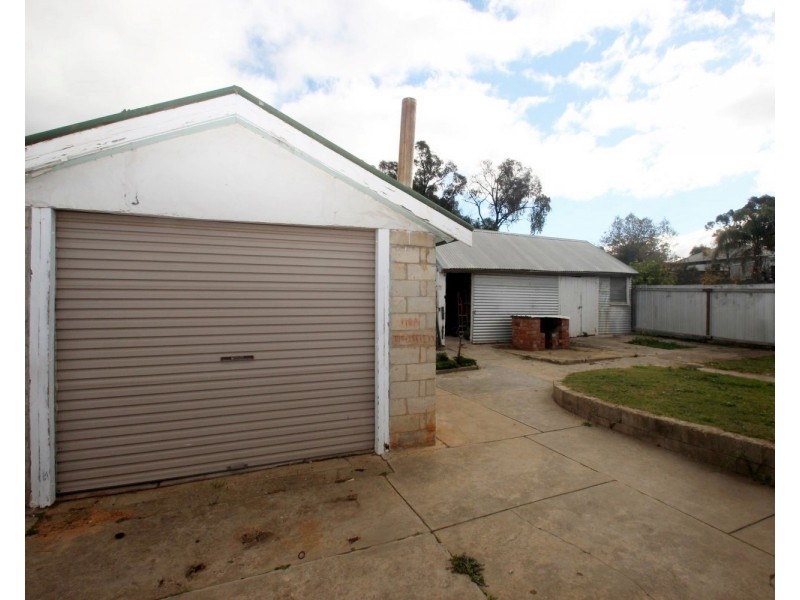 9 Pekin Road, Maryborough VIC 3465