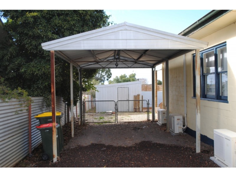 14 Pekin Road, Maryborough VIC 3465