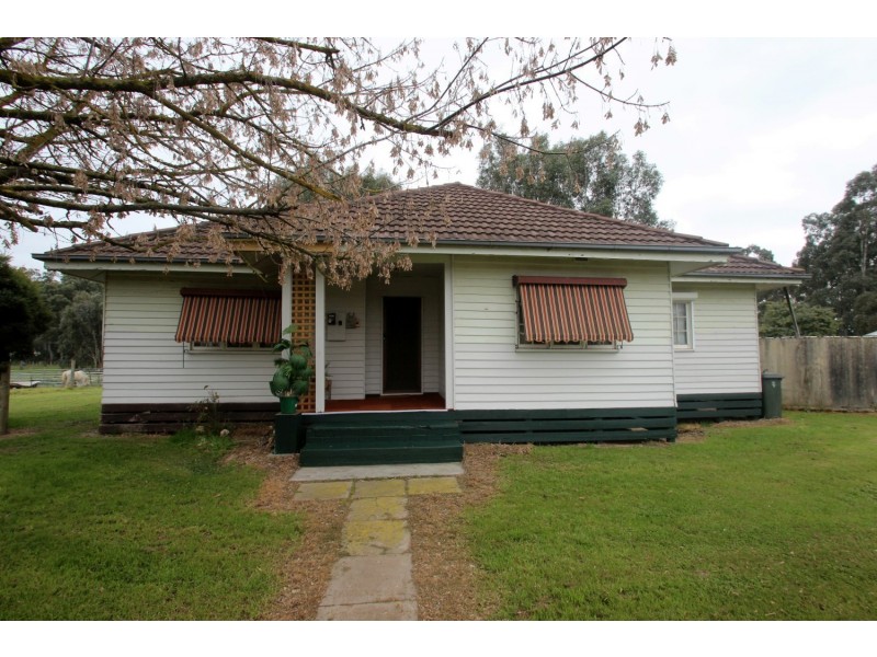 3 Slaters Lane, Moonambel VIC 3478