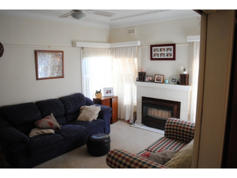 12 Laidlaw Street, Maryborough VIC 3465