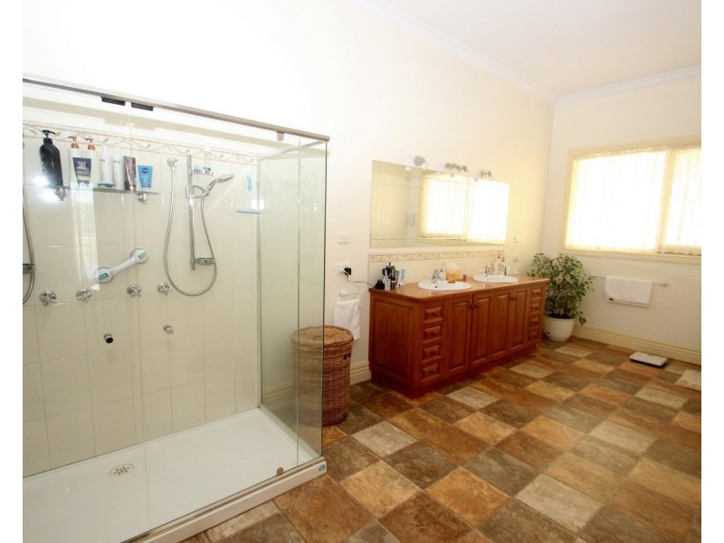 38 Lead Lane, Avoca VIC 3467