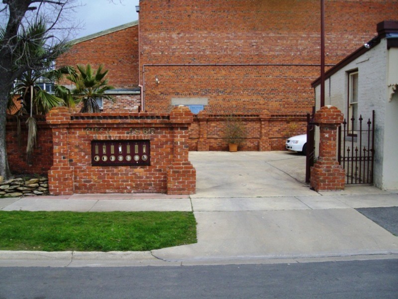 2/60 Nolan Street, Maryborough VIC 3465