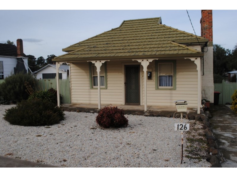 126 Gillies Street, Maryborough VIC 3465