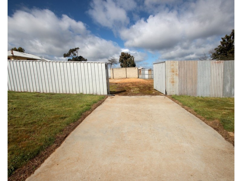 14 Spring Street, Maryborough VIC 3465