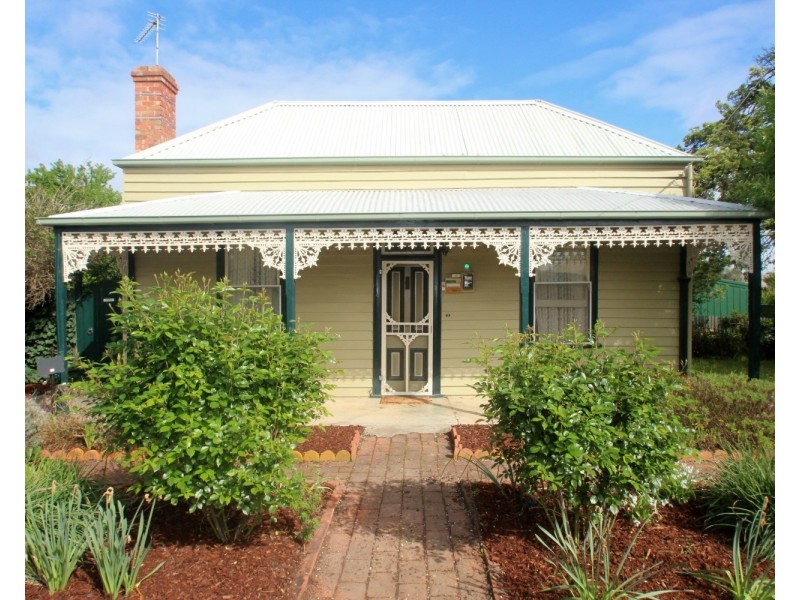 6 Mariners Reef Road, Maryborough VIC 3465