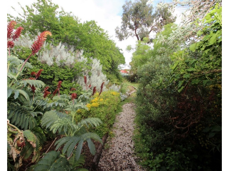 6 Mariners Reef Road, Maryborough VIC 3465