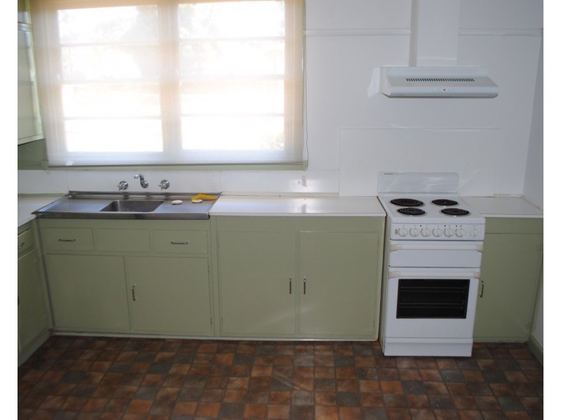 9 Porter Avenue, Maryborough VIC 3465