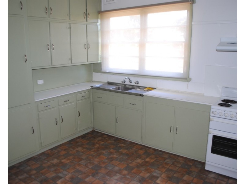 9 Porter Avenue, Maryborough VIC 3465