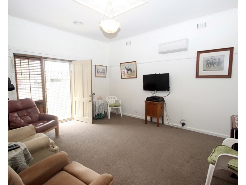 17 Nolan Street, Maryborough VIC 3465