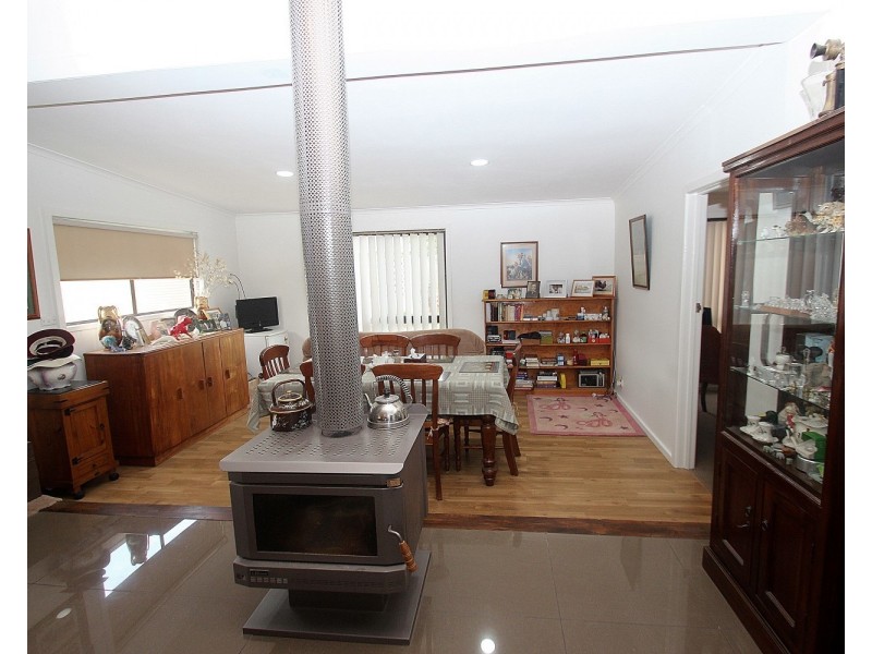 17 Nolan Street, Maryborough VIC 3465