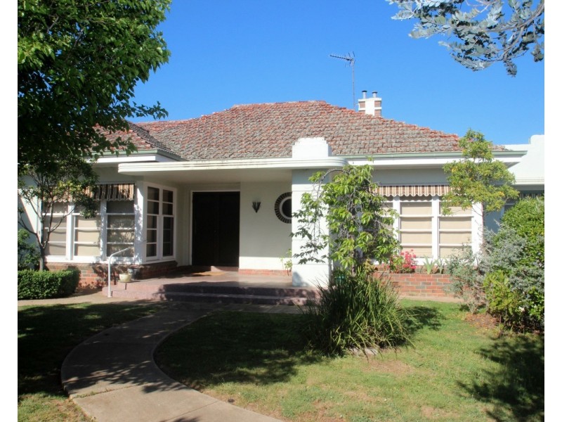 35 Inkerman Street, Maryborough VIC 3465