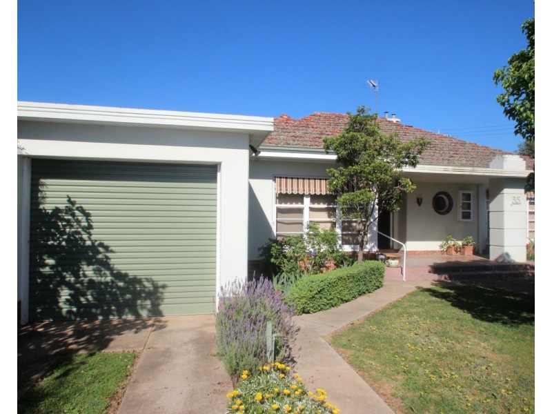 35 Inkerman Street, Maryborough VIC 3465