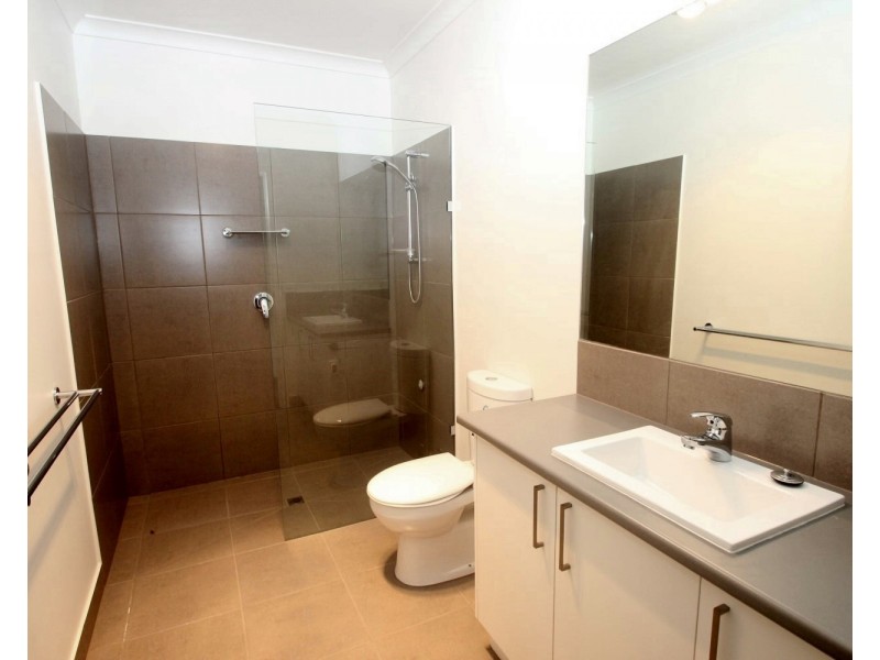 16 School House Court, Maryborough VIC 3465