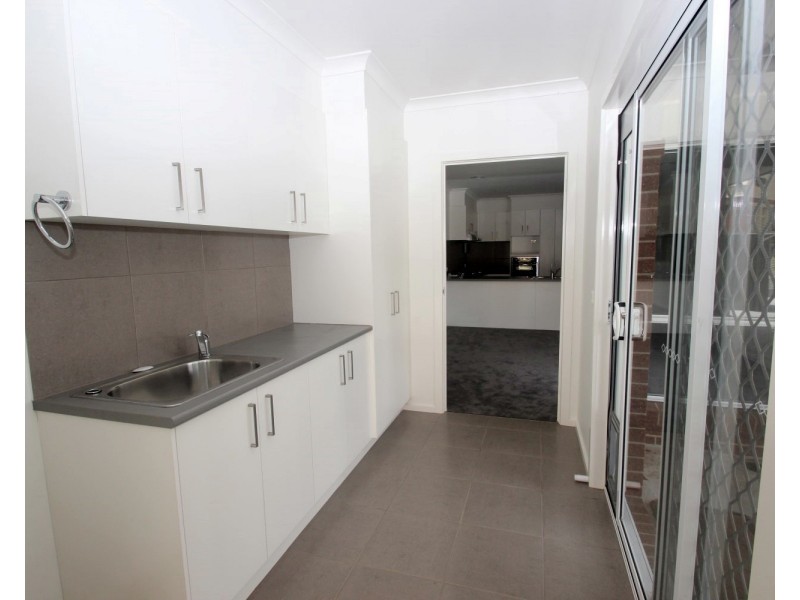 16 School House Court, Maryborough VIC 3465