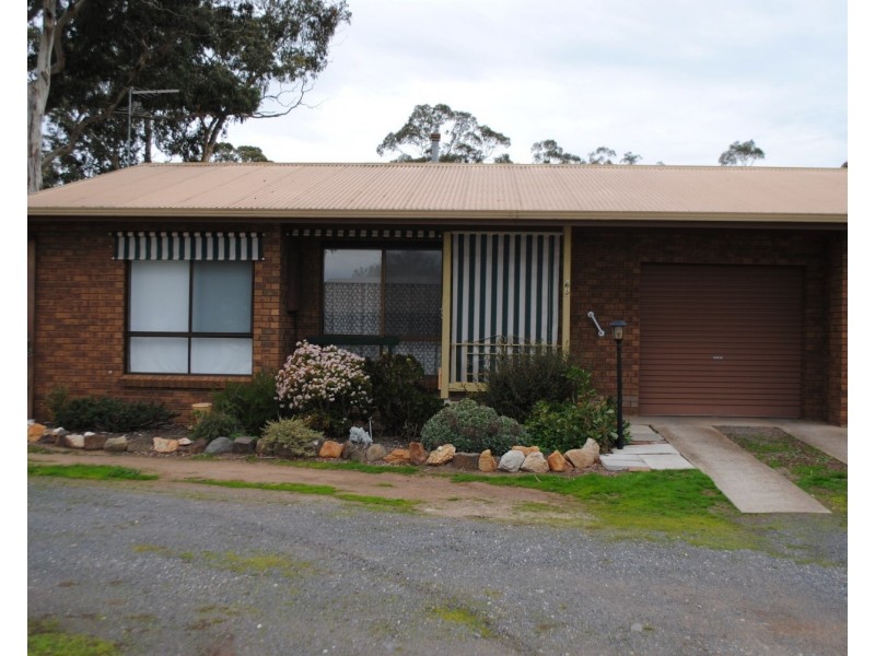 1/4 Harkness Street, Maryborough VIC 3465