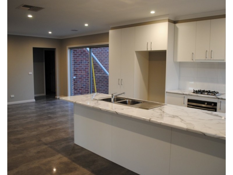 66 Holyrood Street, Maryborough VIC 3465