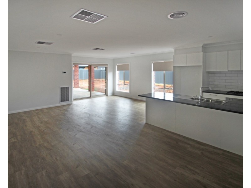 35 Whirrakee Drive, Maryborough VIC 3465