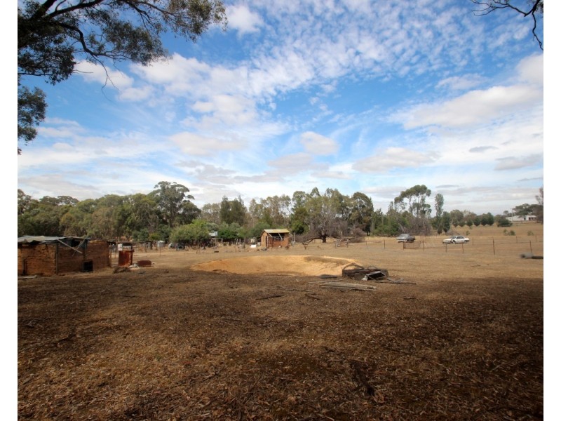 107 Tolmer Road, Daisy Hill VIC 3465