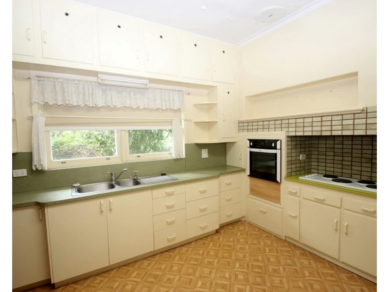 35 Inkerman Street, Maryborough VIC 3465