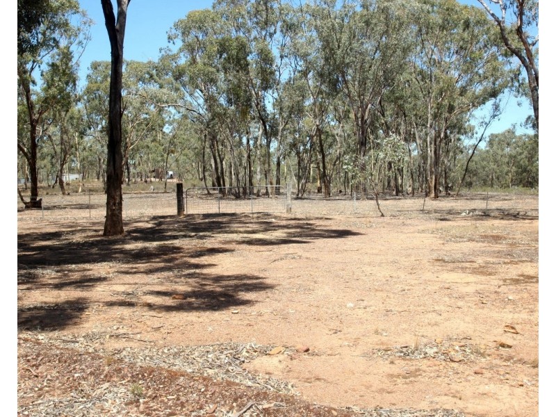 28 Palmer Road, Simson VIC 3465