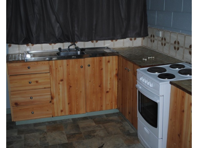 8/11-15 Mimosa, Maryborough VIC 3465