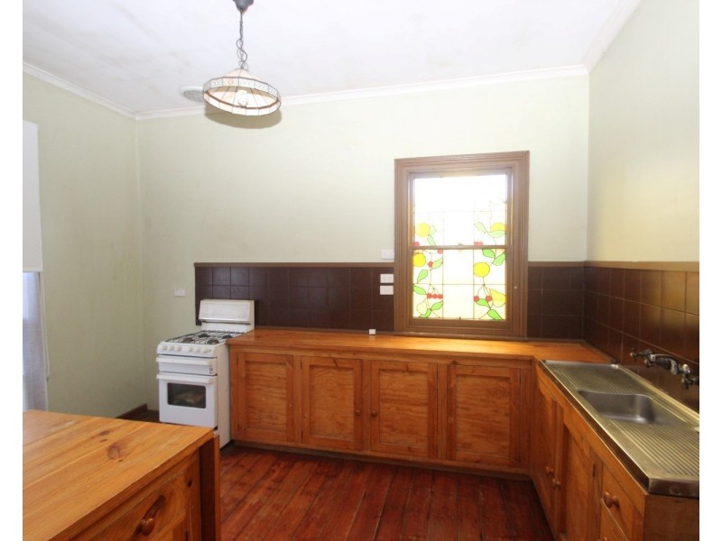 133 High Street, Avoca VIC 3467