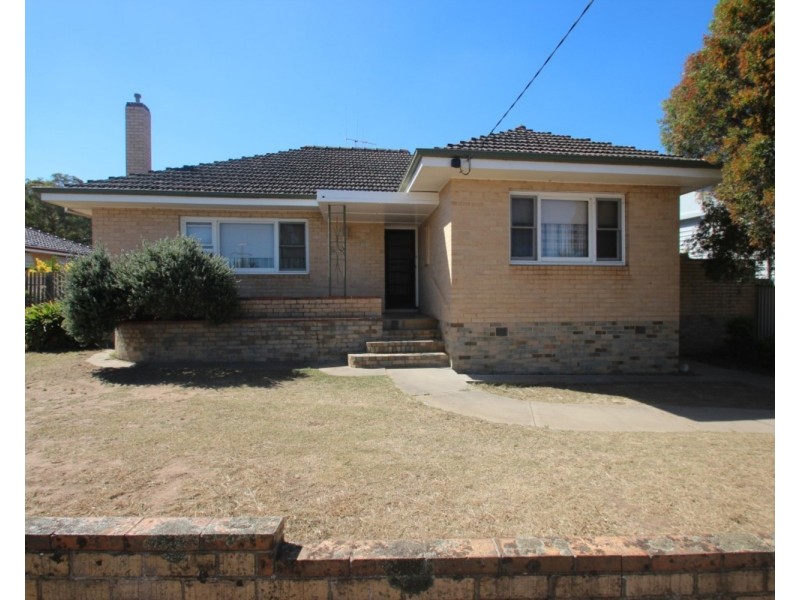 18 Elgin Road, Maryborough VIC 3465