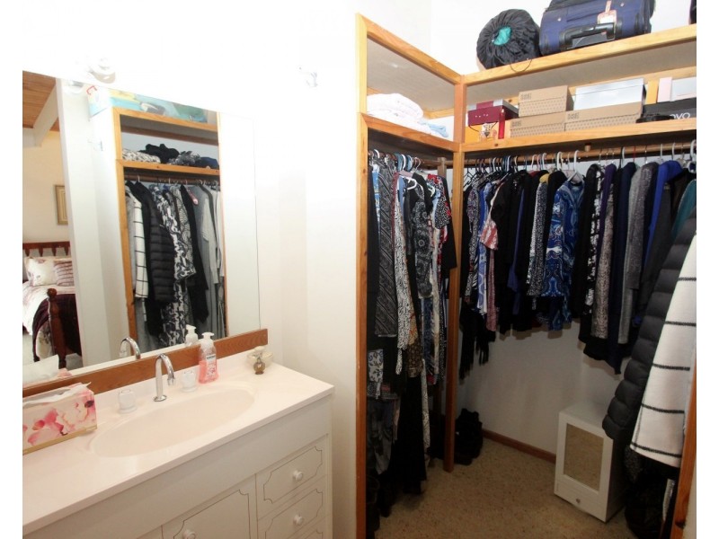 9 Coobah Court, Maryborough VIC 3465