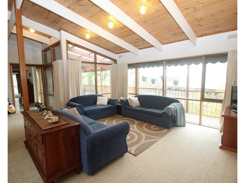 9 Coobah Court, Maryborough VIC 3465