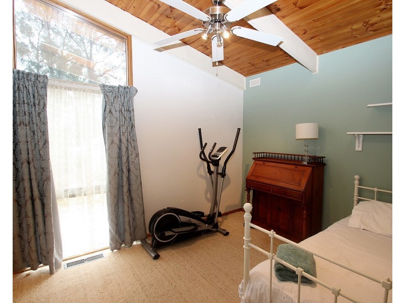 9 Coobah Court, Maryborough VIC 3465