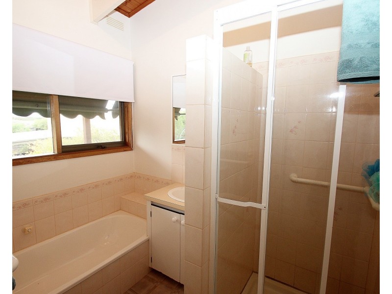 9 Coobah Court, Maryborough VIC 3465