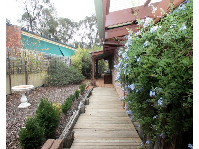 9 Coobah Court, Maryborough VIC 3465