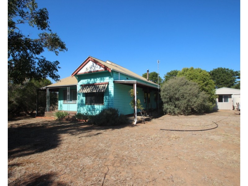 130 Playfair Street, Eddington VIC 3472