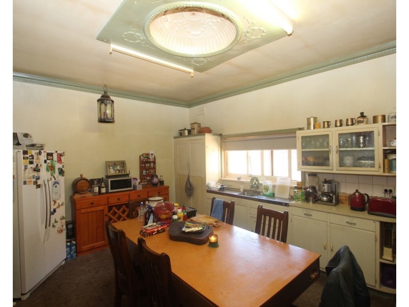 7 Madmans Lane, Flagstaff VIC 3465