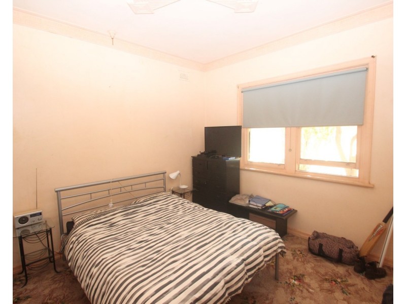 7 Madmans Lane, Flagstaff VIC 3465