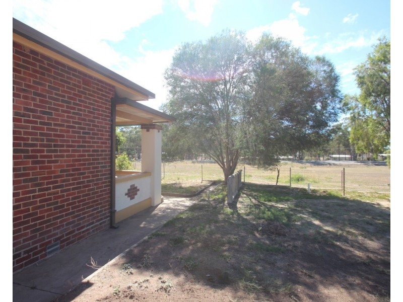 7 Madmans Lane, Flagstaff VIC 3465