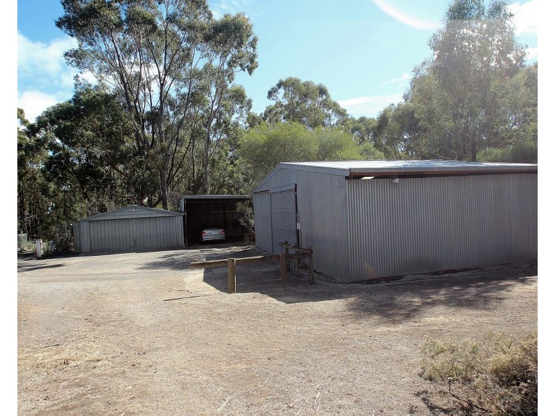 111 Majorca Road, Maryborough VIC 3465