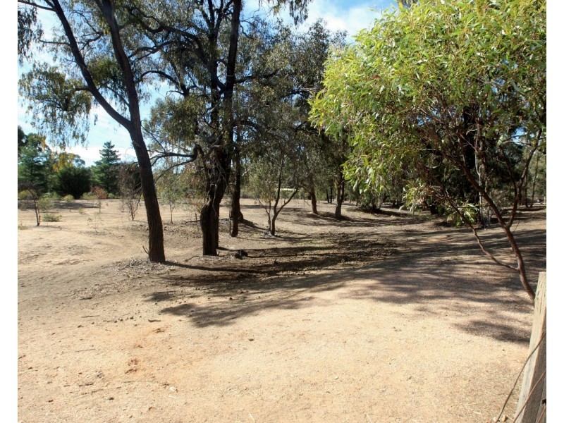 111 Majorca Road, Maryborough VIC 3465