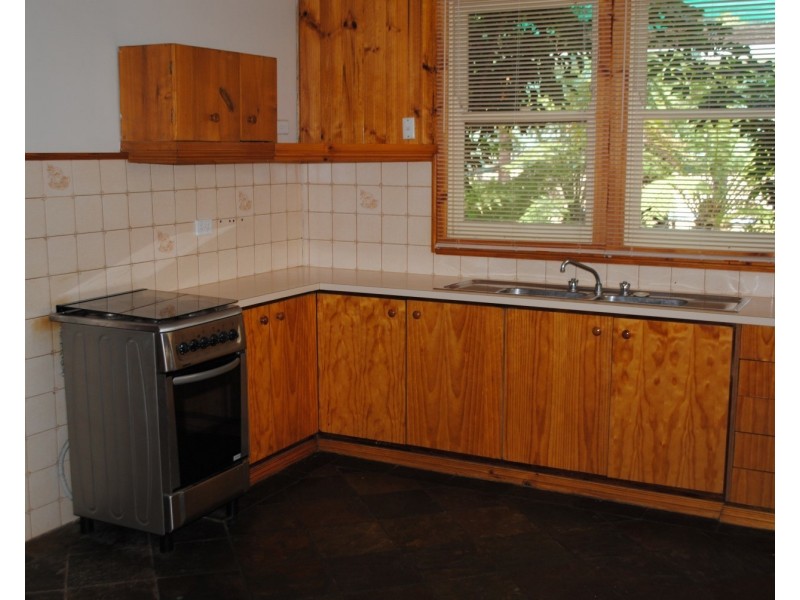 98 Gillies St, Maryborough VIC 3465