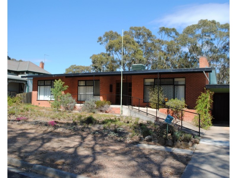 100 Majorca Road, Maryborough VIC 3465