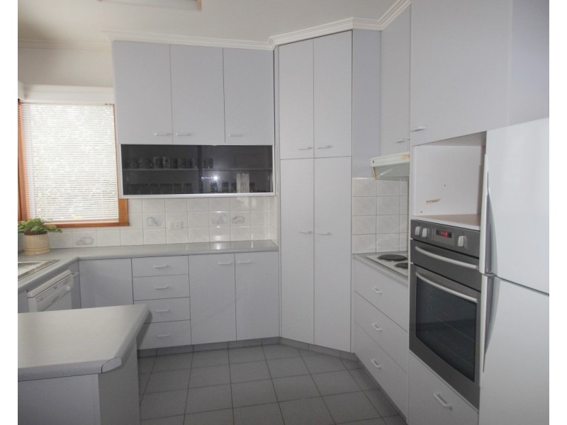 102 Nelson Street, Maryborough VIC 3465