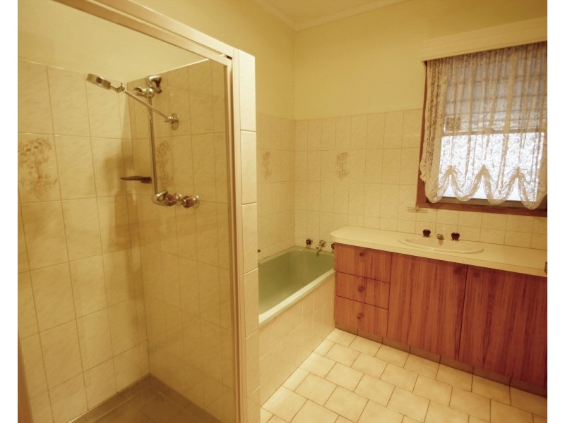 102 Nelson Street, Maryborough VIC 3465