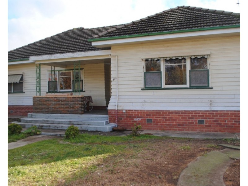 31 Park Road, Maryborough VIC 3465